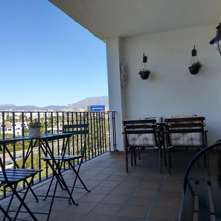 Marina De La Duquesa Apartment *